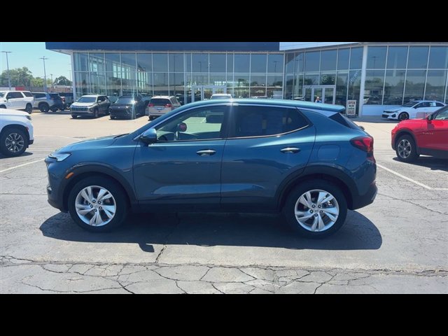 Used 2024 Buick Encore GX Preferred w/ Comfort Package FWD image 5