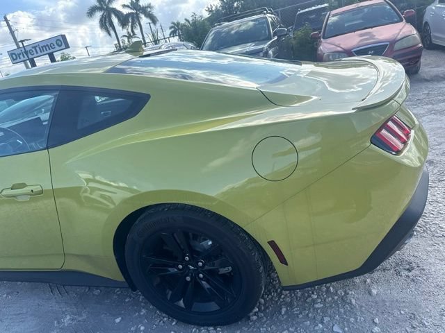 Used 2025 Ford Mustang GT RWD image 10