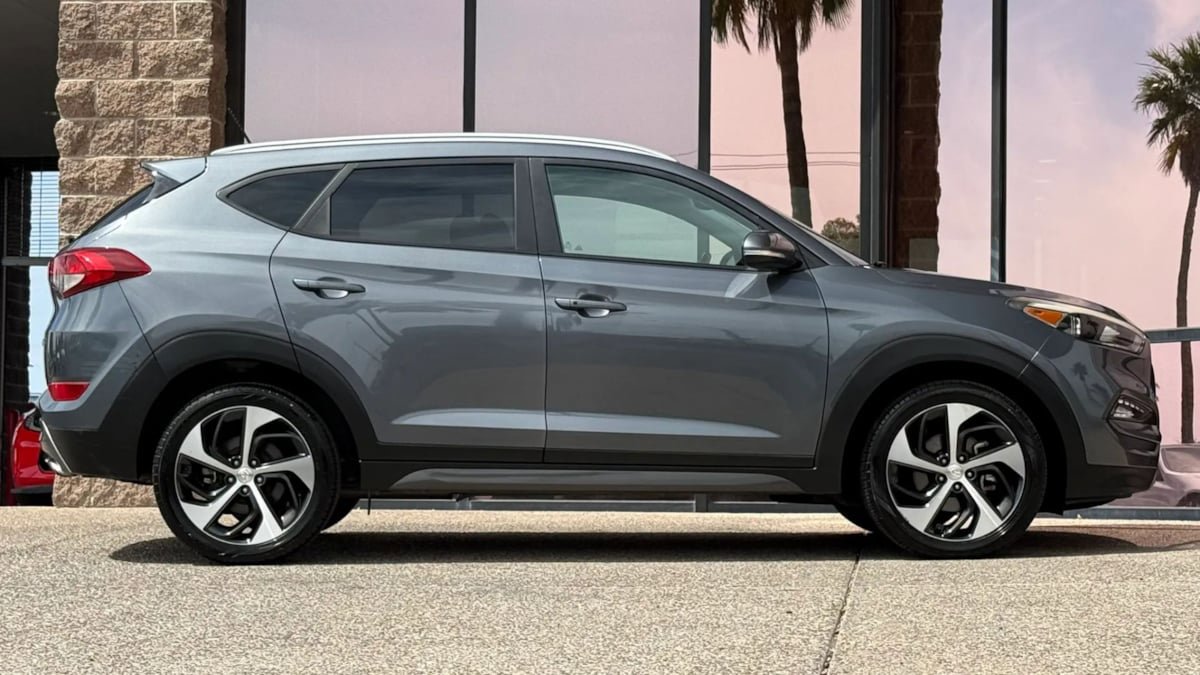 Used 2016 Hyundai Tucson Sport FWD image 15