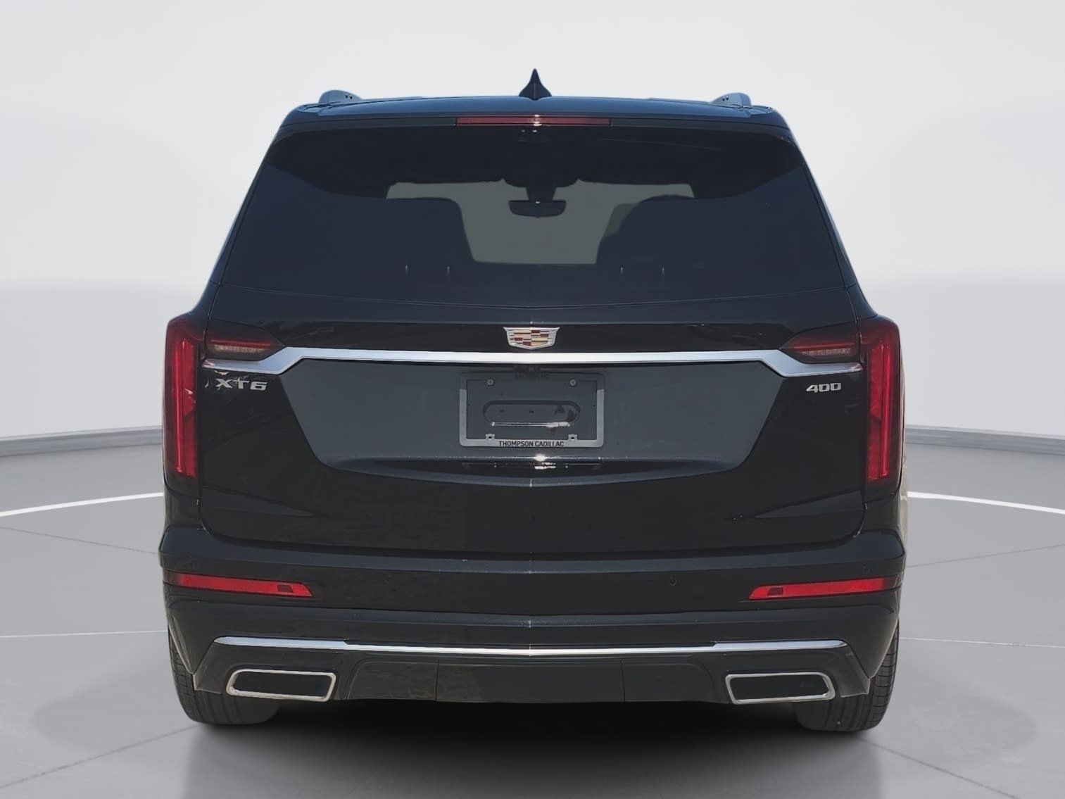 Used 2024 Cadillac XT6 Premium Luxury w/ Platinum Package FWD image 4