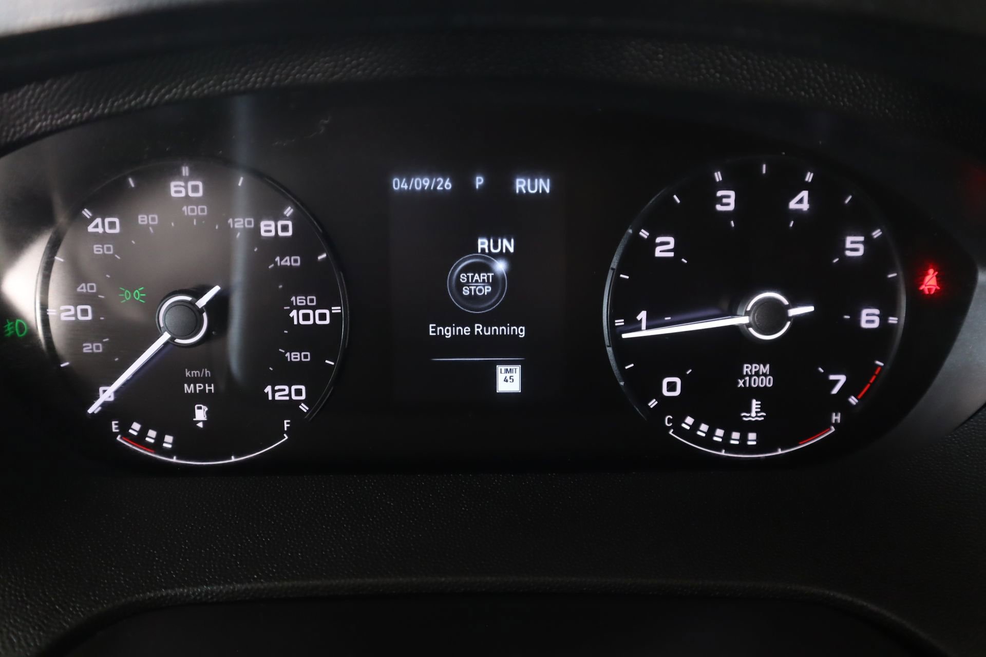 Used 2025 RAM ProMaster 2500 w/ Convenience Group image 4