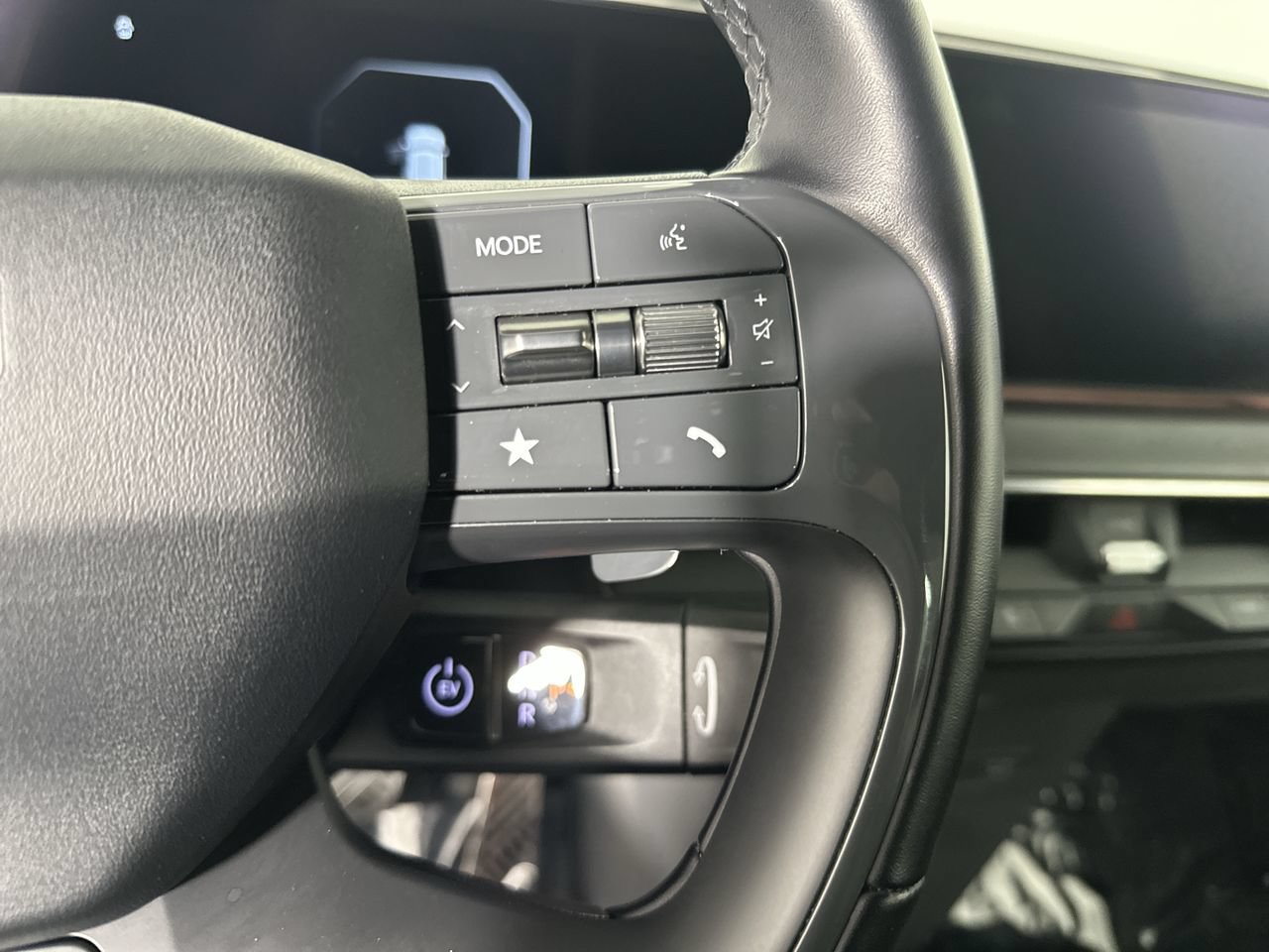 Certified 2024 Kia EV9 GT-Line AWD/4WD image 12