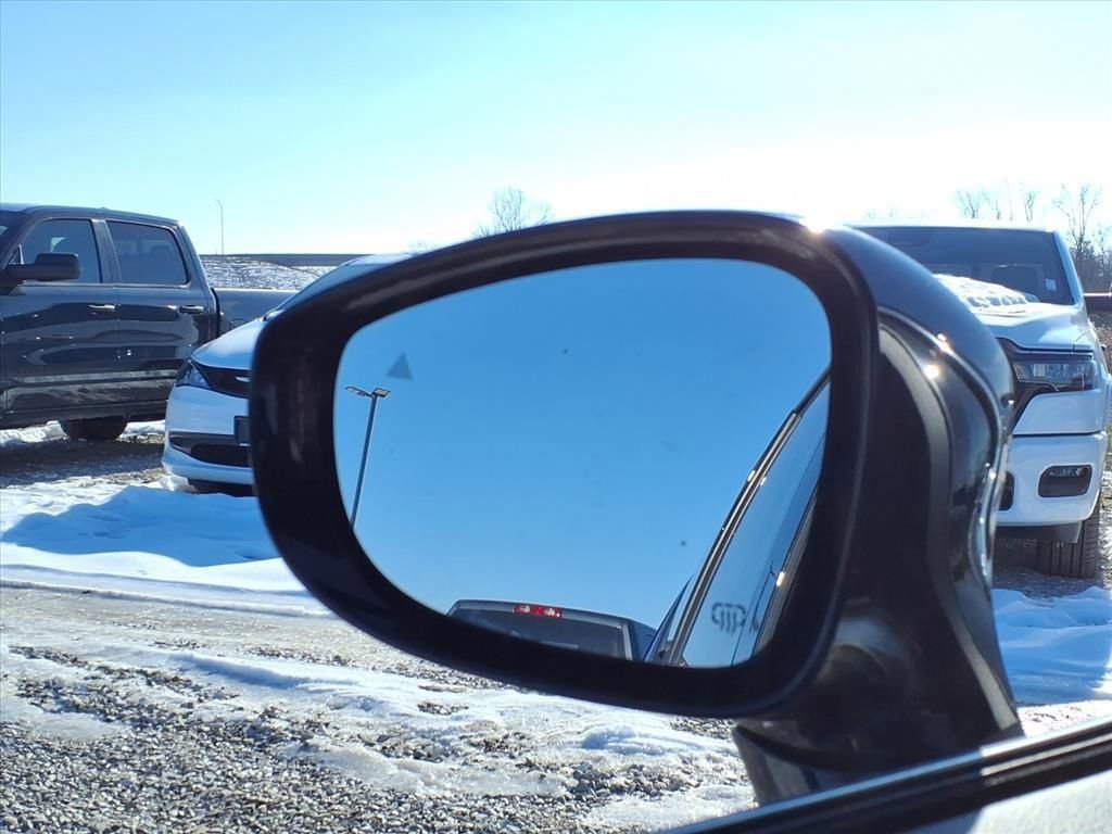 New 2026 Chrysler Pacifica Select image 18