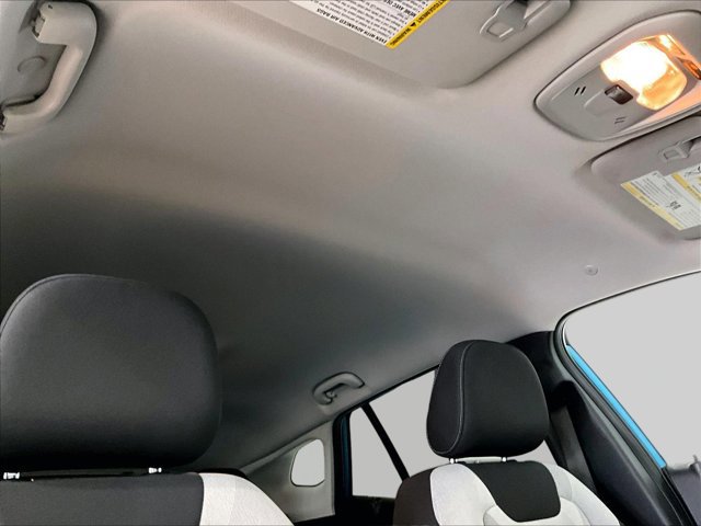 Used 2025 Chevrolet Trax LS FWD image 17