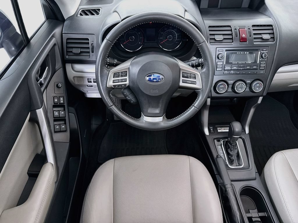 Used 2015 Subaru Forester 2.5i Touring AWD/4WD image 10