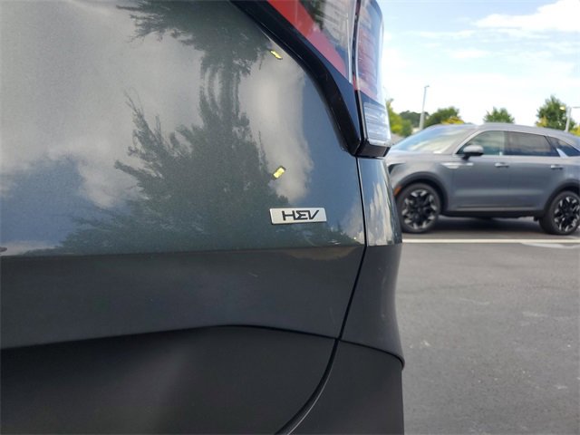 New 2025 Kia Sportage LX image 8