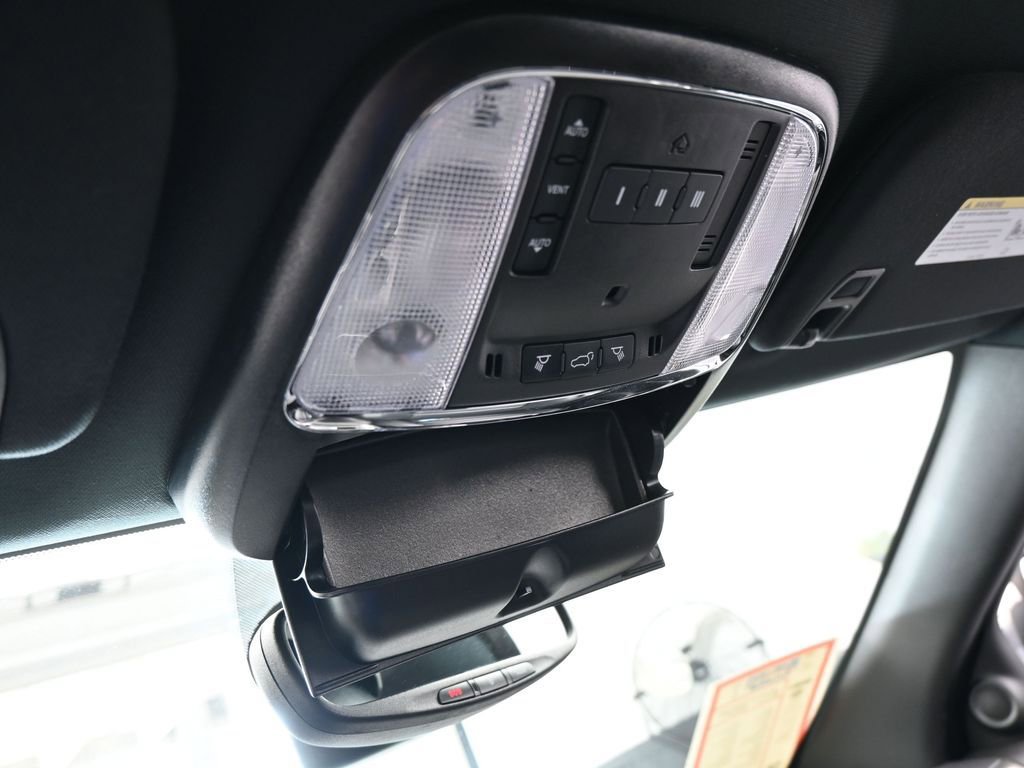 Used 2021 Jeep Grand Cherokee Limited image 29