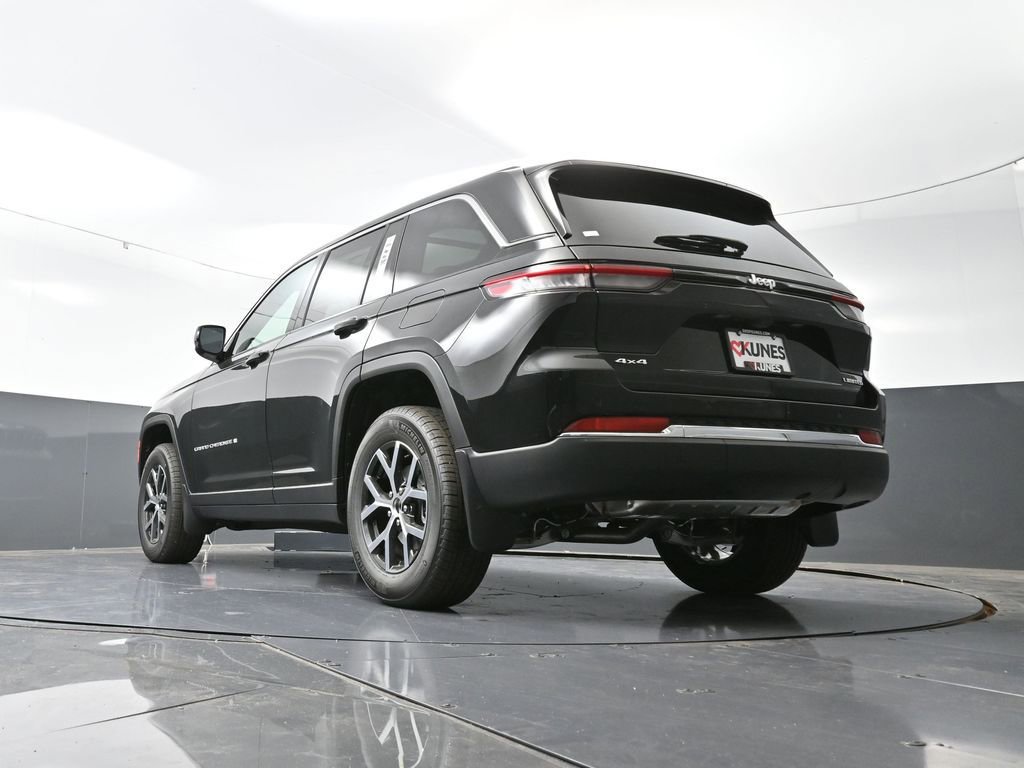 New 2025 Jeep Grand Cherokee Limited w/ Trailer Tow Package image 48