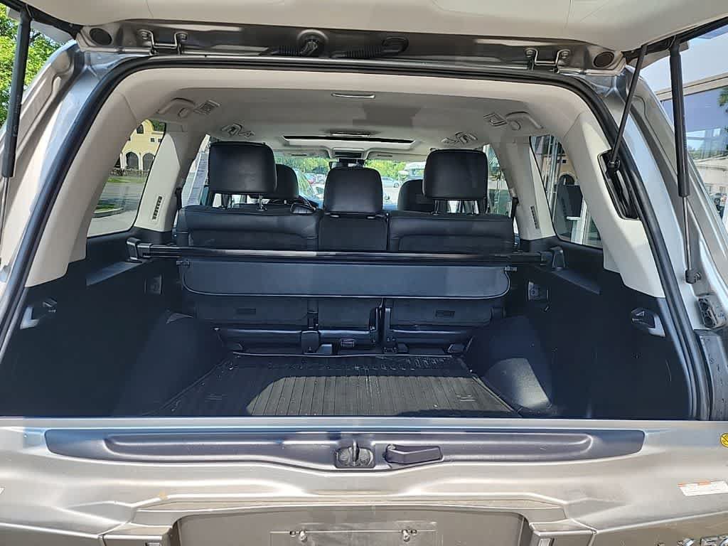 Used 2021 Lexus LX 570 4WD w/ Luxury Package image 10