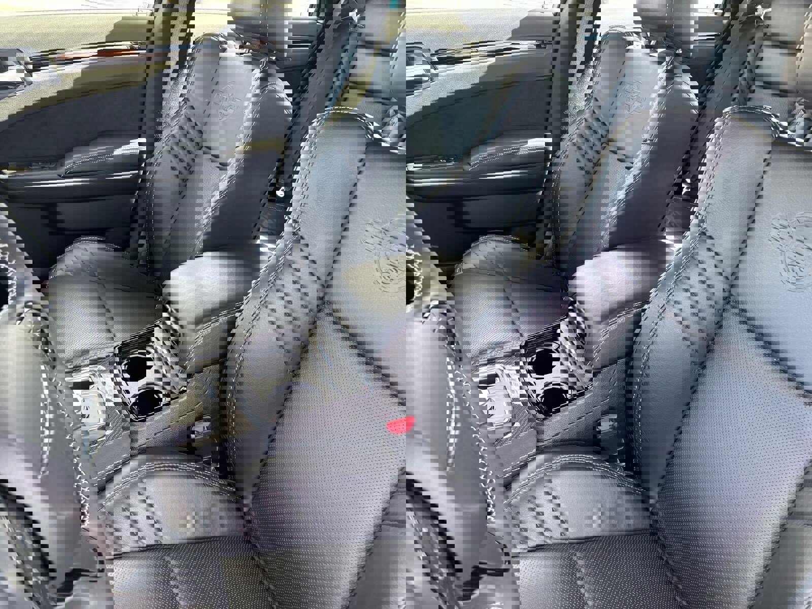 Used 2023 Chrysler 300 C image 23