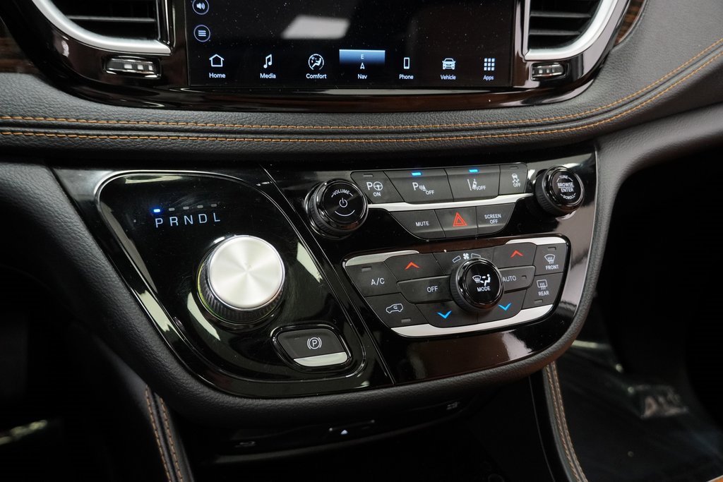 Certified 2021 Chrysler Pacifica Pinnacle image 37