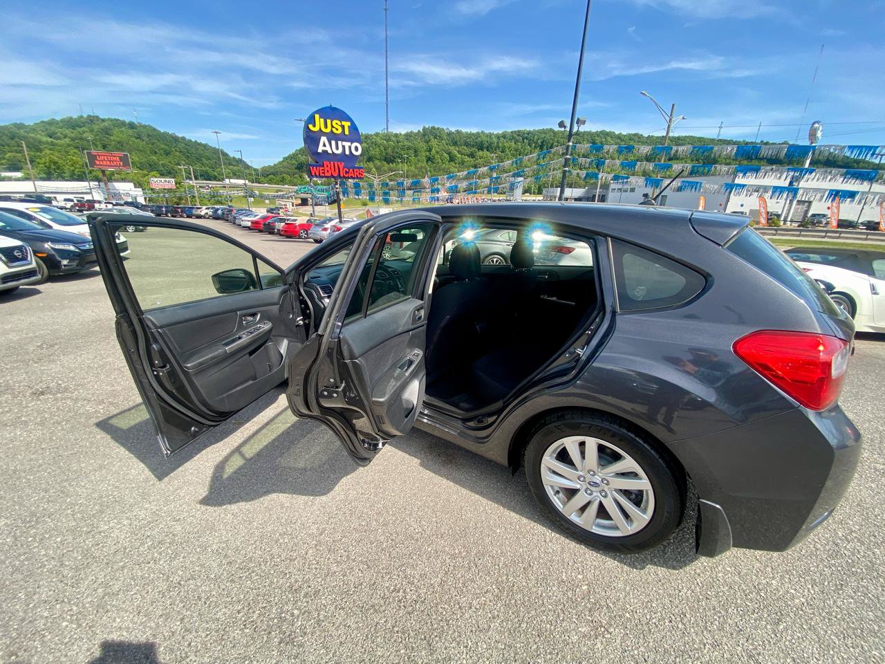 Used 2015 Subaru Impreza 2.0i Premium AWD/4WD image 16