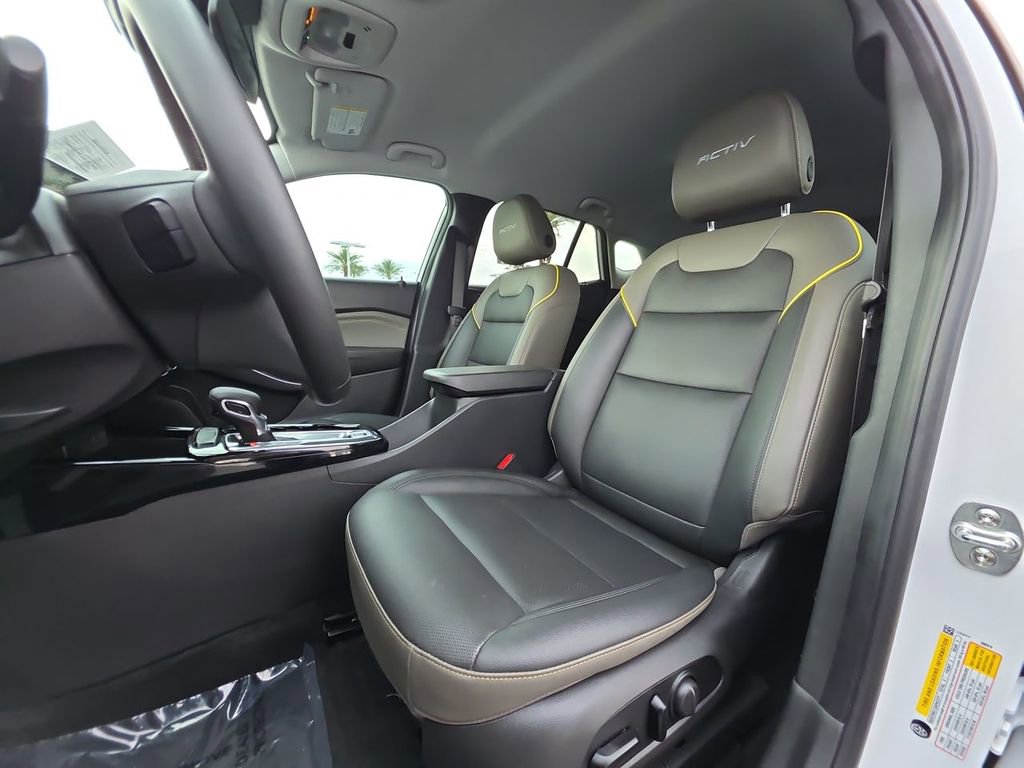 Used 2025 Chevrolet Trax ACTIV w/ Driver Confidence Package image 20