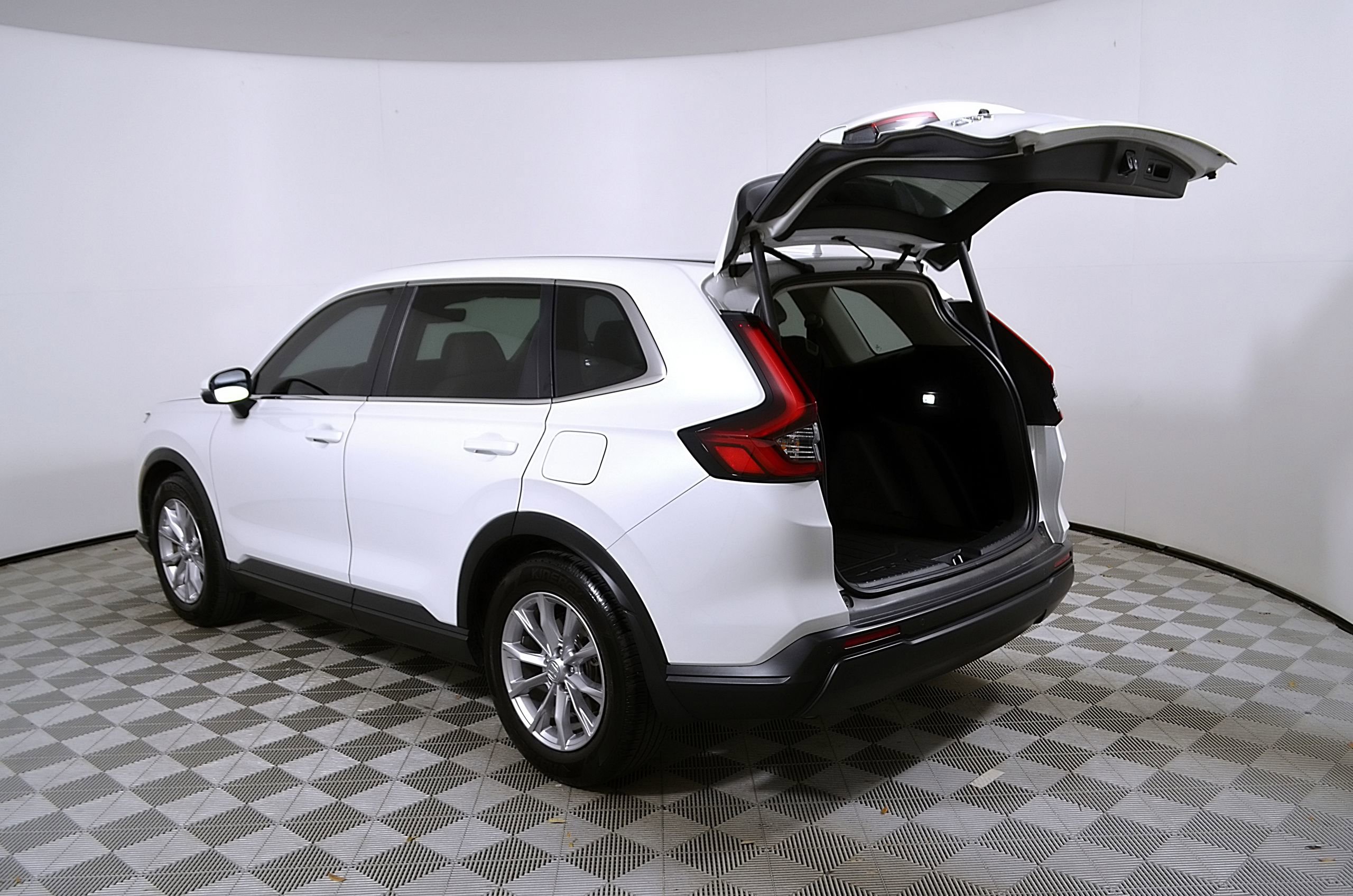 Used 2024 Honda CR-V EX-L image 11