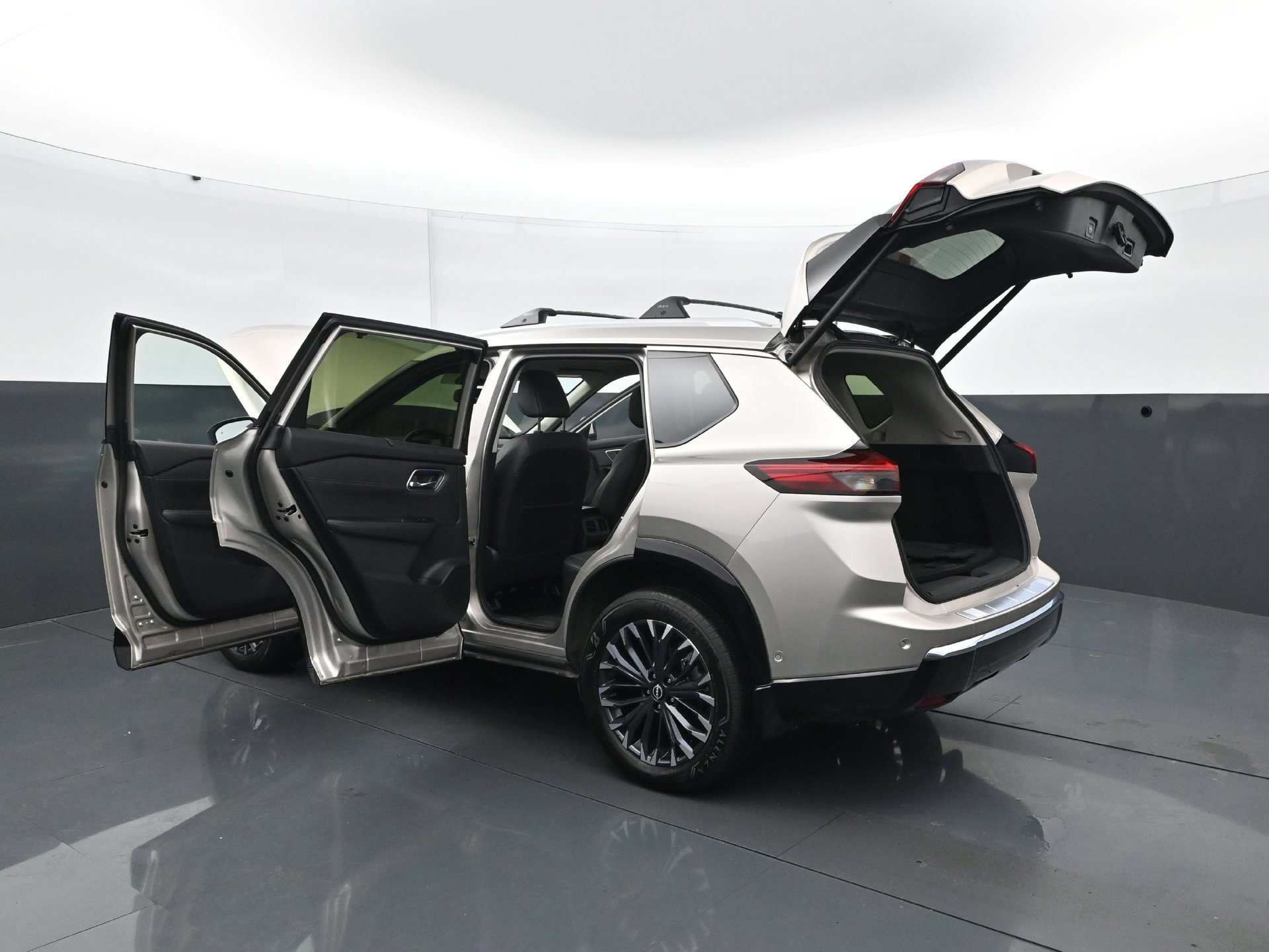 Used 2026 Nissan Rogue Platinum w/ Platinum Premium Package AWD/4WD image 33