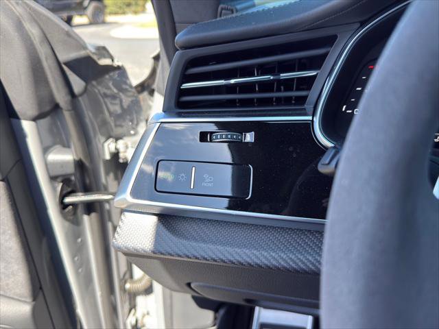 Used 2023 Audi RS Q8 AWD/4WD image 28