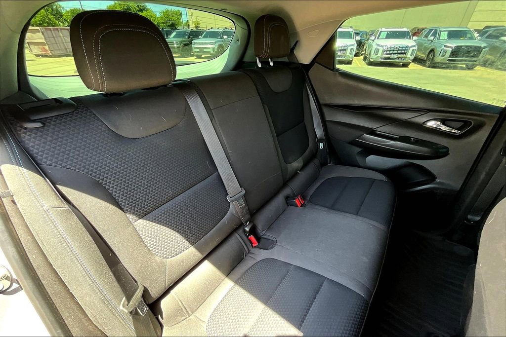 Used 2023 Chevrolet Bolt LT image 33