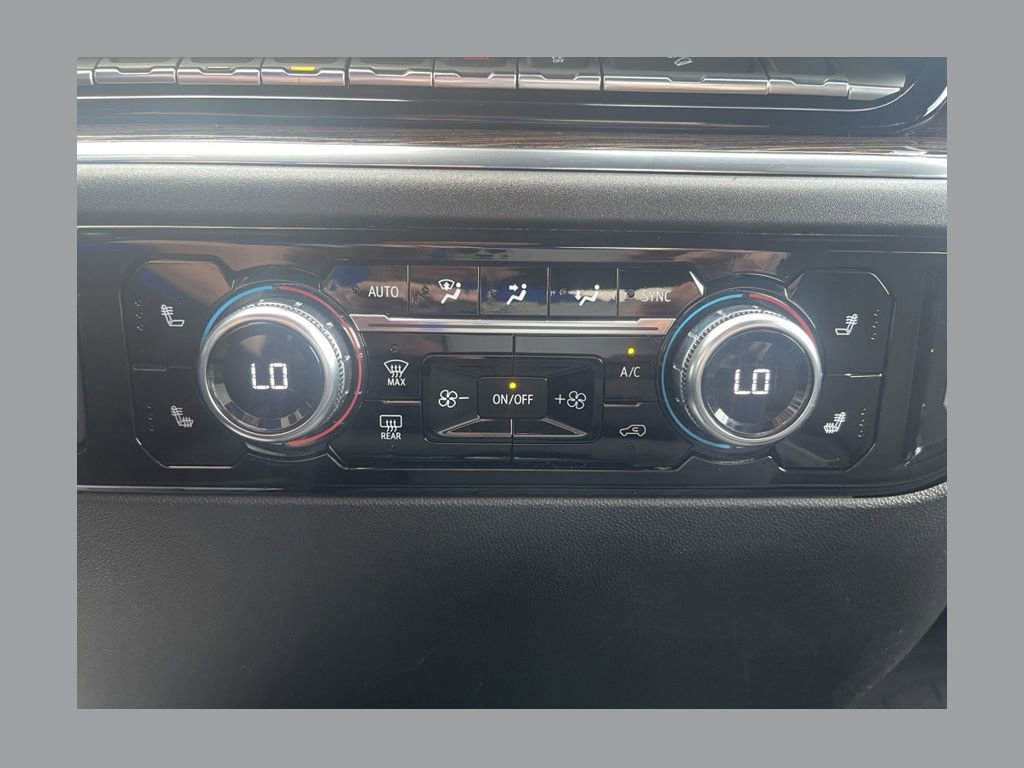 Used 2023 GMC Sierra 1500 SLE AWD/4WD image 1