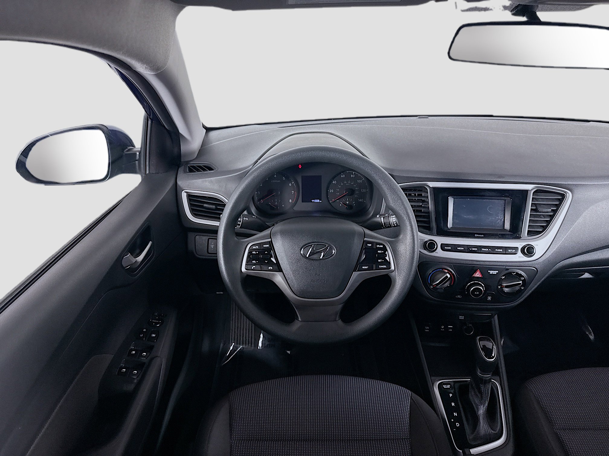 Used 2022 Hyundai Accent SE image 17