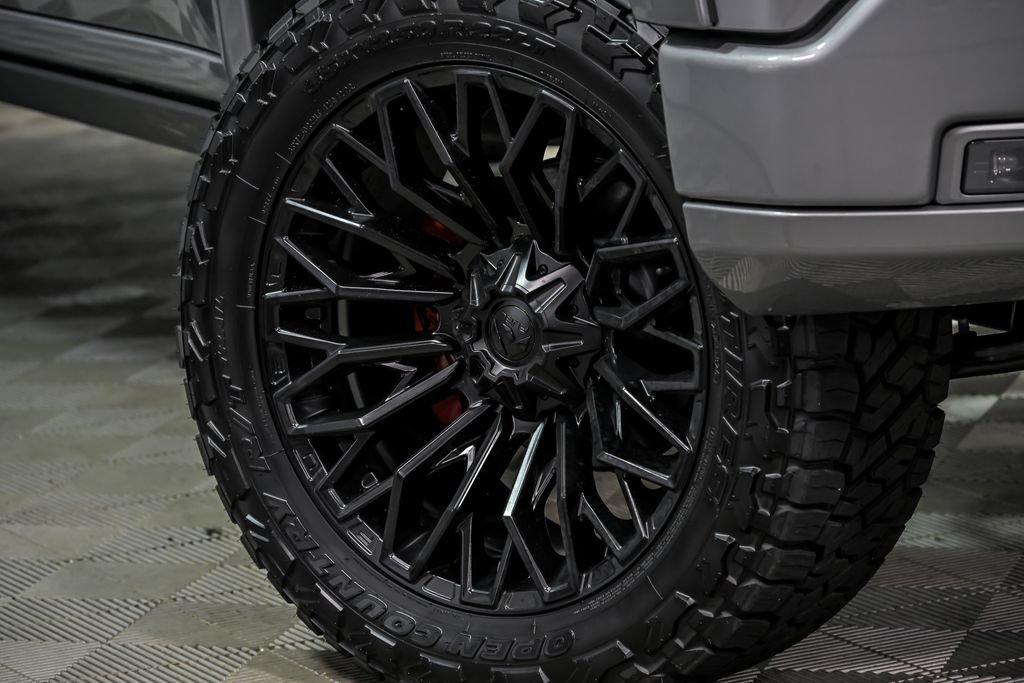 New 2026 GMC Sierra 1500 Elevation w/ Elevation Premium Package AWD/4WD image 3