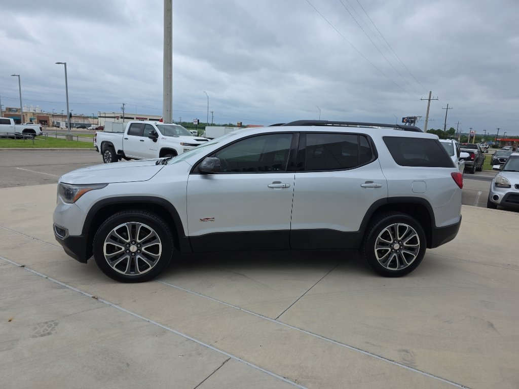 Used 2019 GMC Acadia SLT AWD/4WD image 4