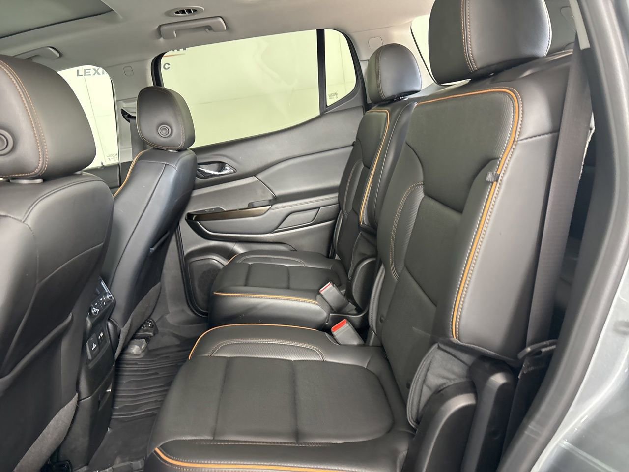 Used 2023 GMC Acadia AT4 w/ Technology Package AWD/4WD image 23