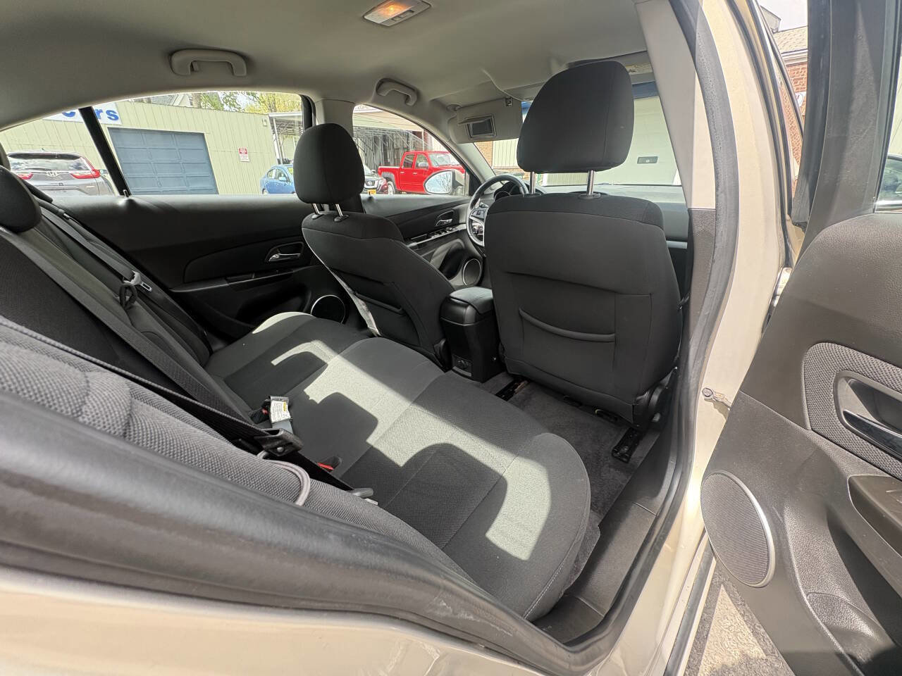 Used 2011 Chevrolet Cruze LT FWD image 11