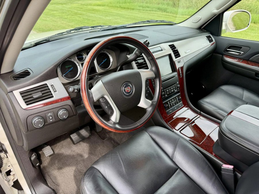 Used 2009 Cadillac Escalade Hybrid image 33