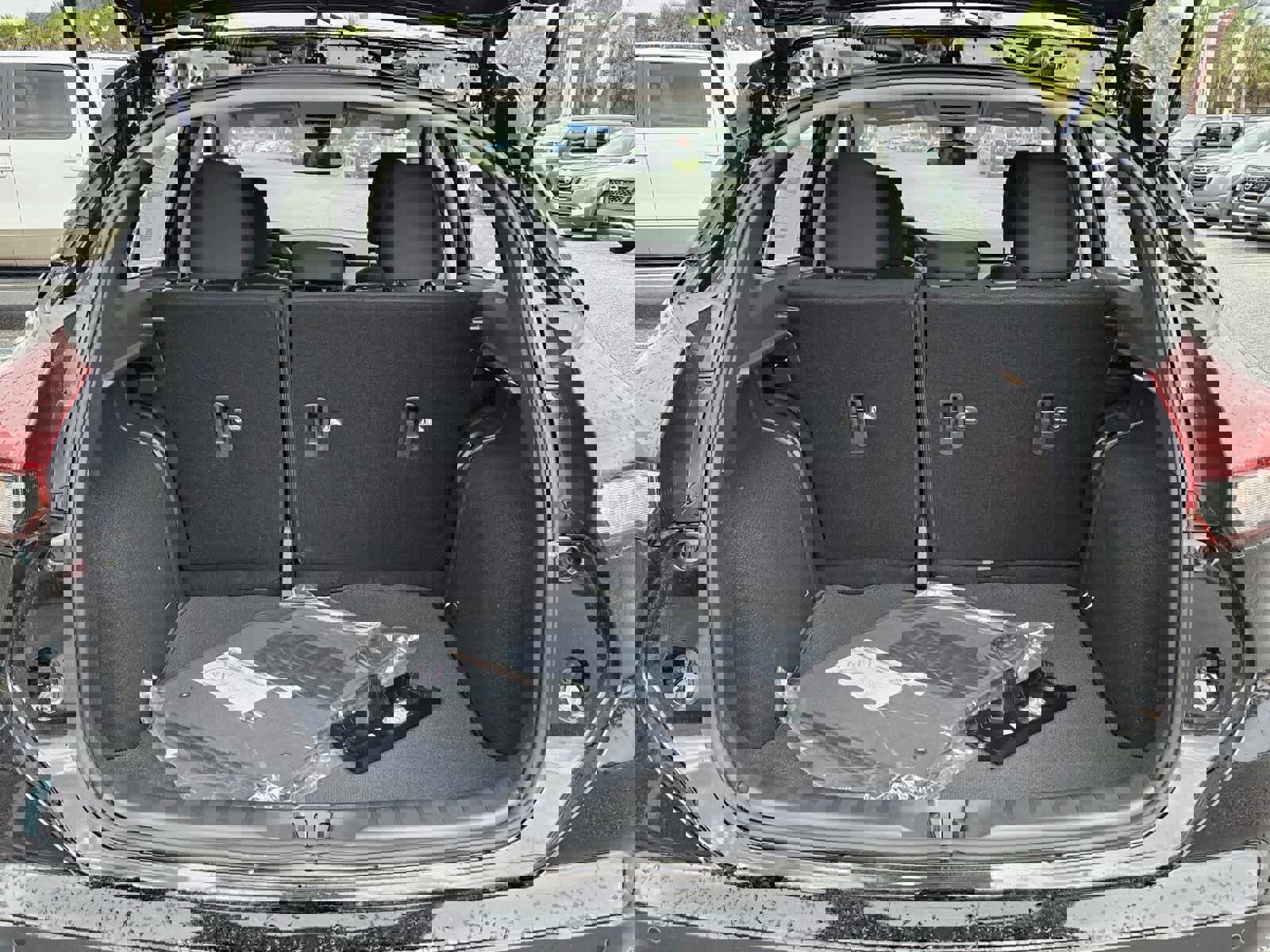 New 2025 Nissan Kicks Play S image 6