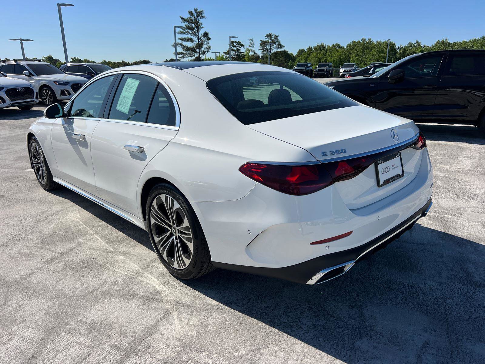 Used 2025 Mercedes-Benz E 350 Sedan image 7
