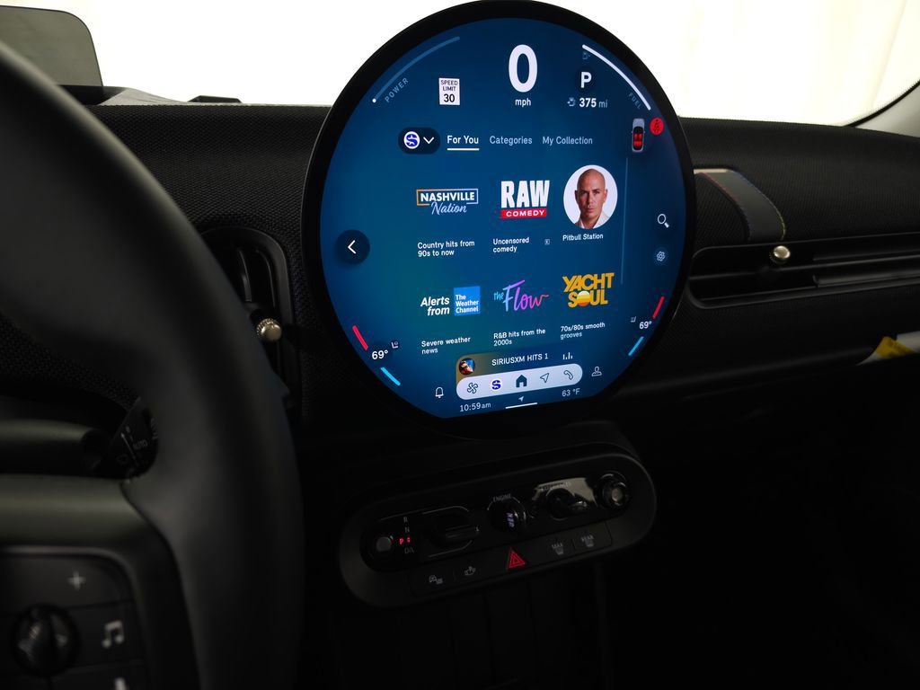 Used 2025 MINI Cooper S image 17