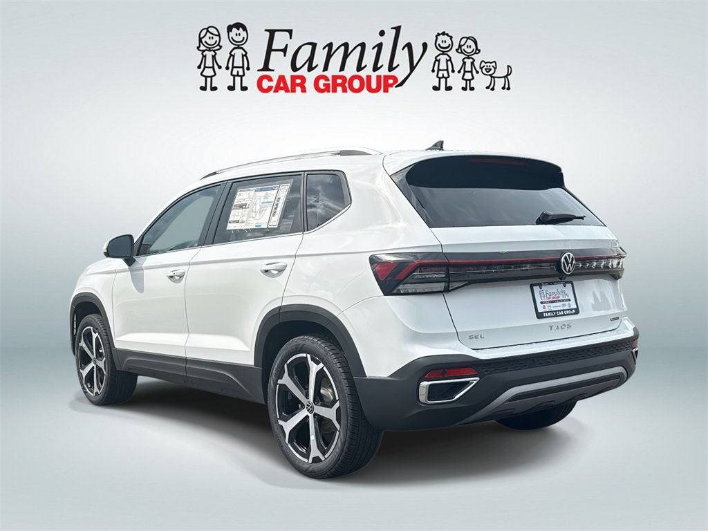 Used 2025 Volkswagen Taos SEL AWD/4WD image 4