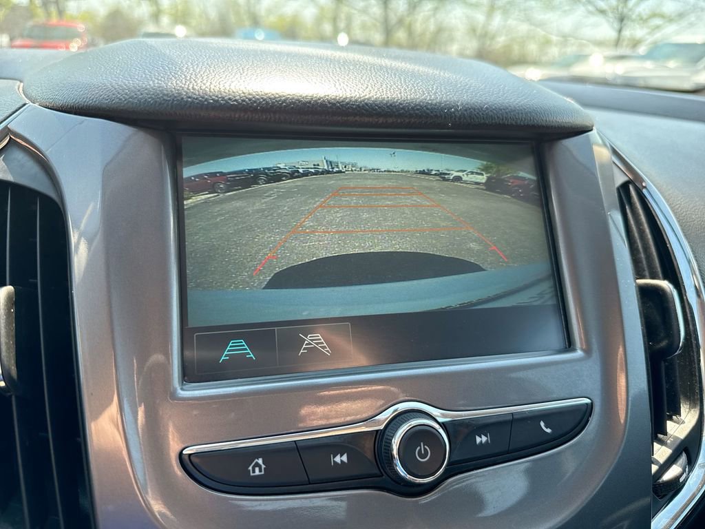 Used 2018 Chevrolet Cruze LT FWD image 15