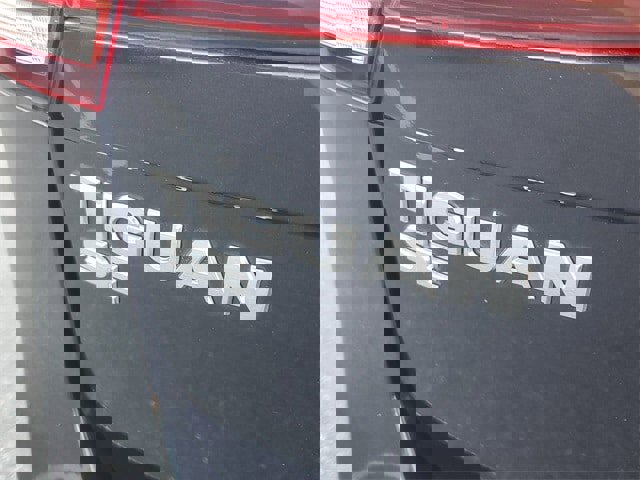 Used 2018 Volkswagen Tiguan SE image 6