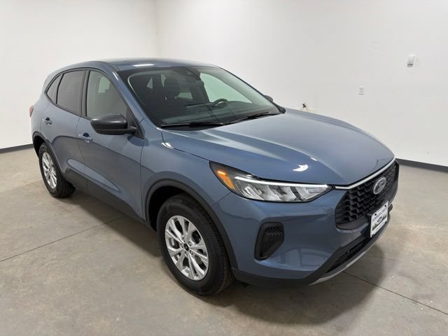New 2026 Ford Escape Active w/ Tech Pack #1 AWD/4WD image 3