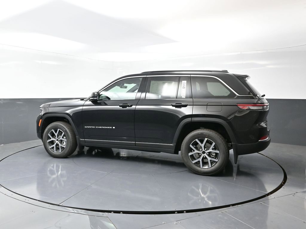 New 2025 Jeep Grand Cherokee Limited w/ Trailer Tow Package image 11