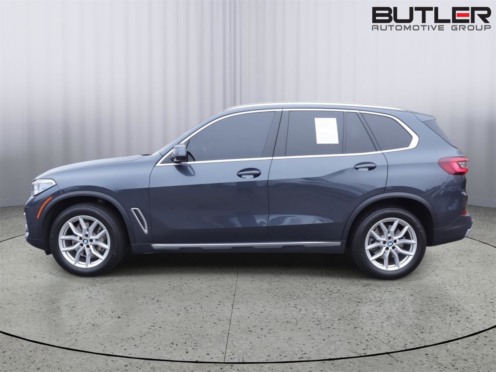 Used 2022 BMW X5 sDrive40i w/ Executive Package image 4