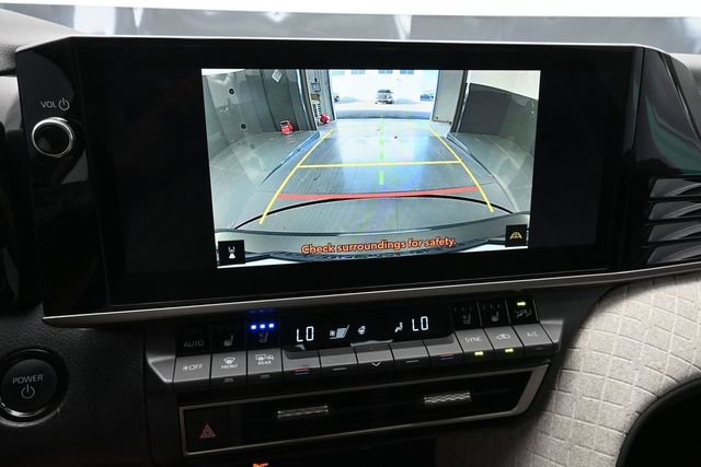 Used 2025 Toyota Camry XLE w/ Premium Package FWD image 41