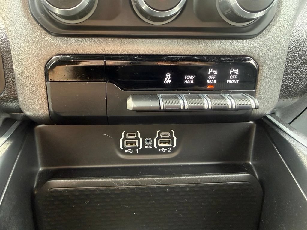 Used 2024 RAM 1500 Big Horn AWD/4WD image 26