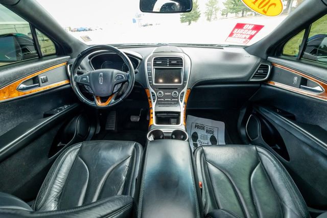 Used 2017 Lincoln MKX Reserve image 19