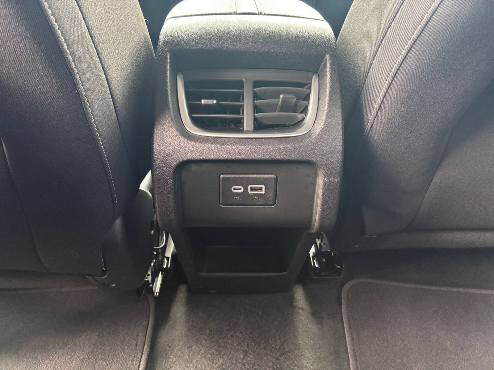 Used 2026 Chevrolet Blazer LT FWD image 19