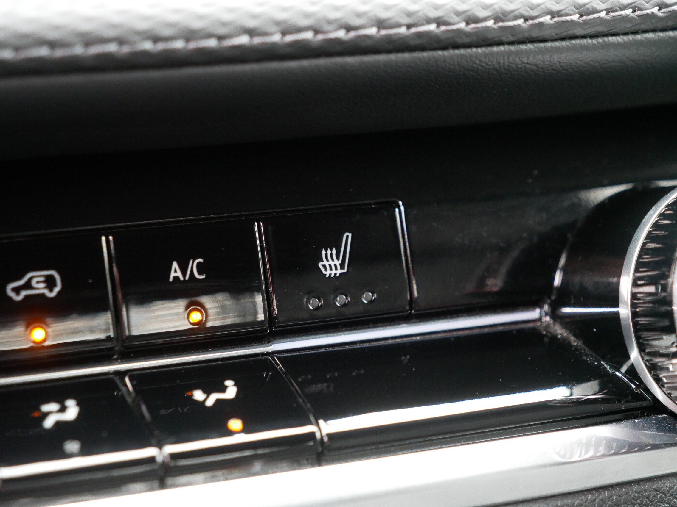 Used 2025 Chevrolet Equinox LT image 31