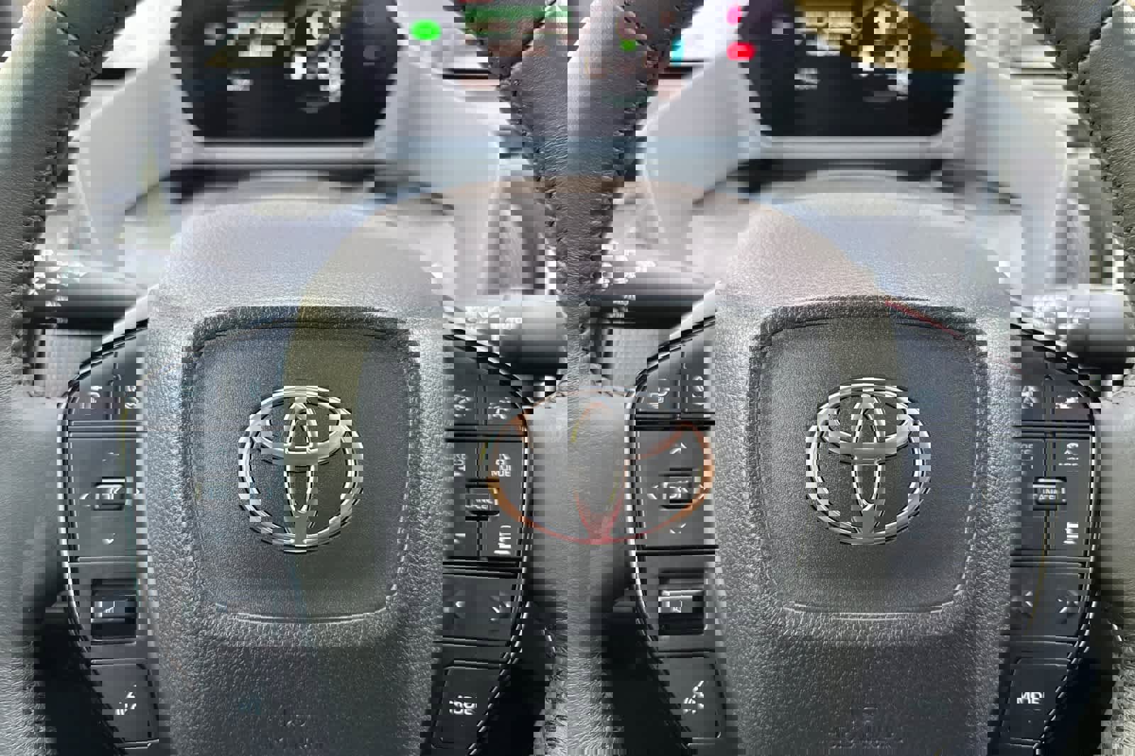 Certified 2025 Toyota bZ4X FWD image 25