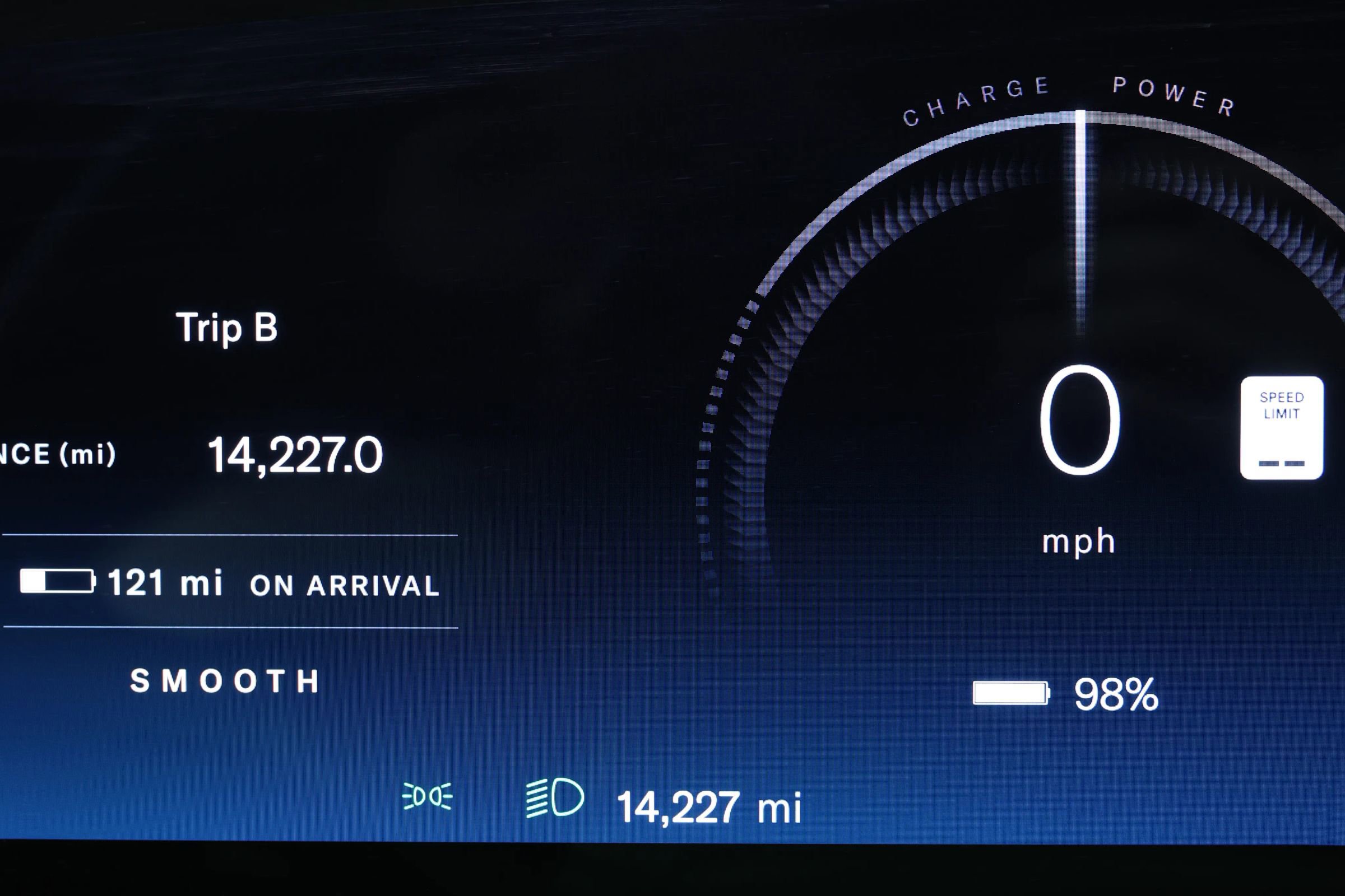 Used 2023 Lucid Air Touring image 27