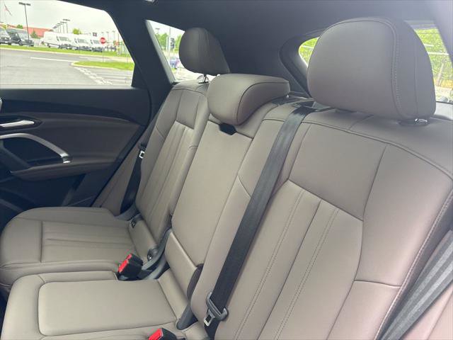 Certified 2025 Audi Q5 Premium Plus w/ Premium Plus AWD/4WD image 26