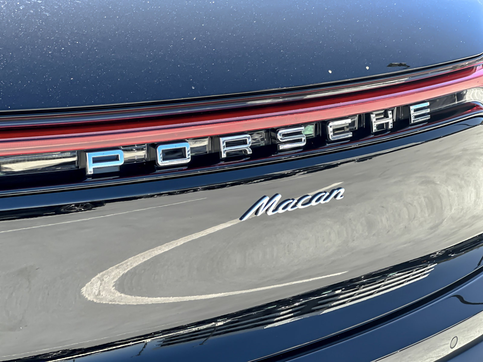 New 2026 Porsche Macan AWD/4WD image 28