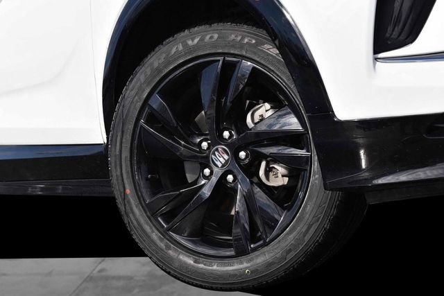 Used 2024 Buick Encore GX Sport Touring image 3