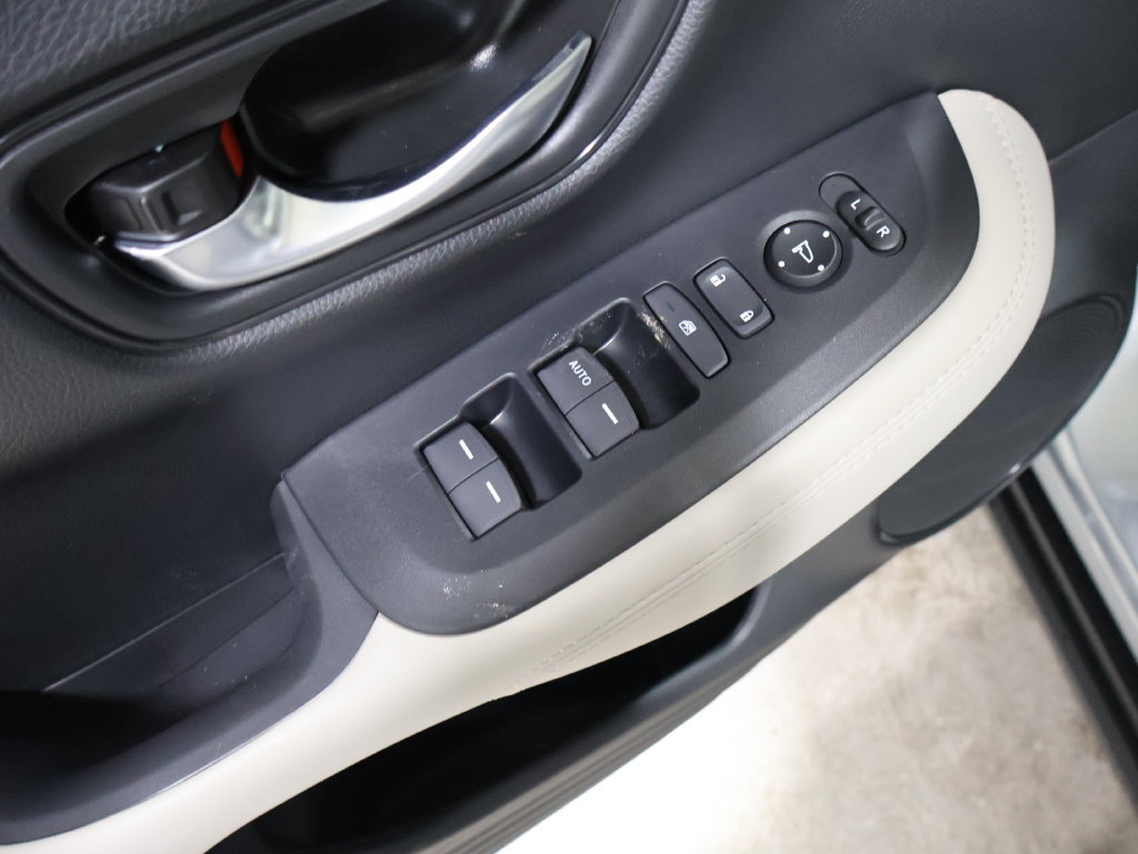 New 2027 Honda HR-V LX image 13