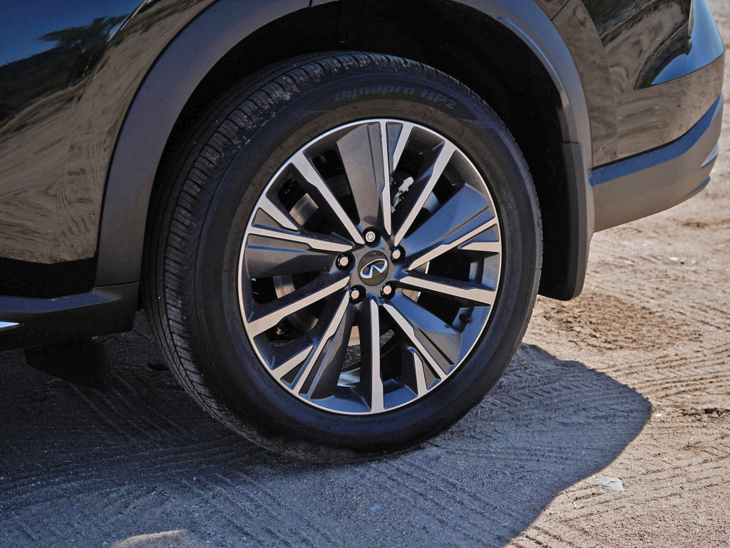 New 2026 INFINITI QX60 Luxe w/ Cargo Package image 7