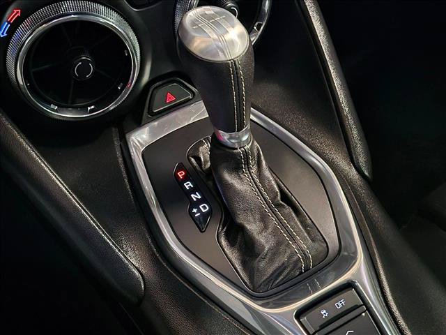 Used 2018 Chevrolet Camaro SS RWD image 17